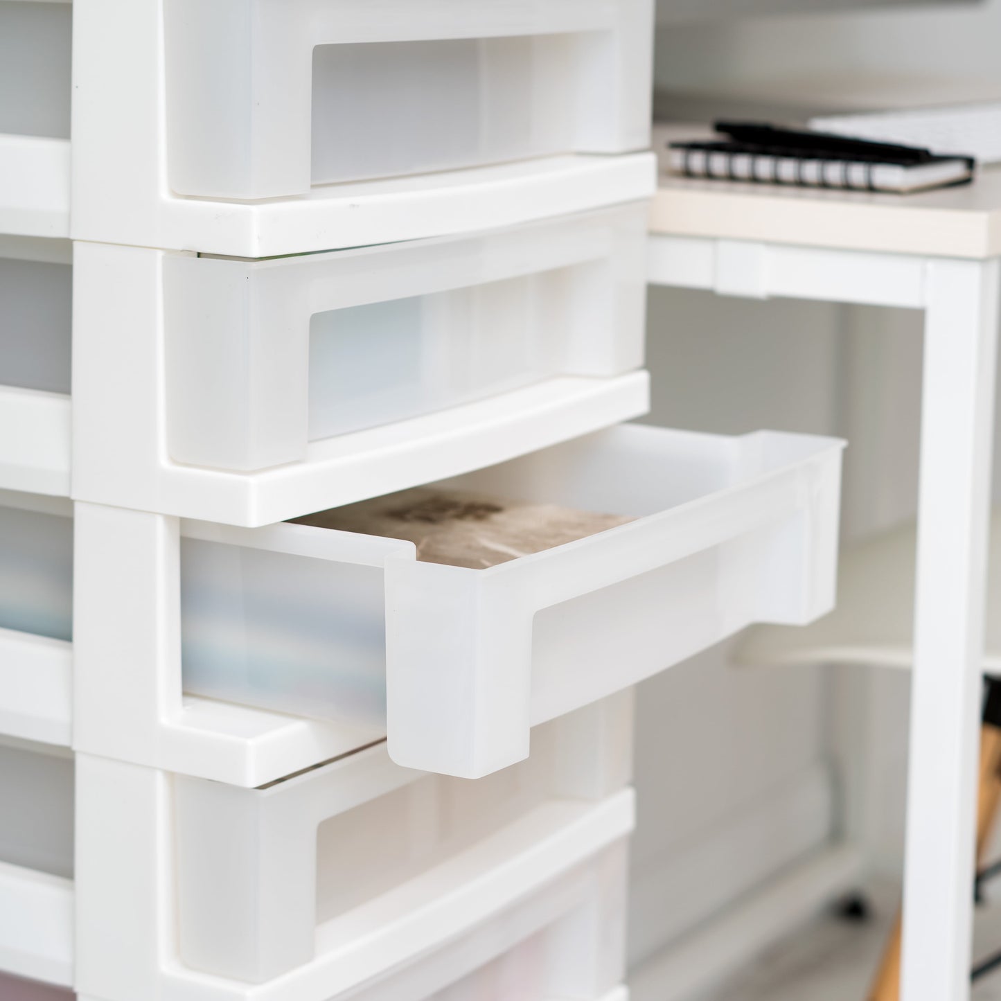 IRIS 9-Drawer Narrow Plastic Storage Drawer Cart with Organizer Top, White