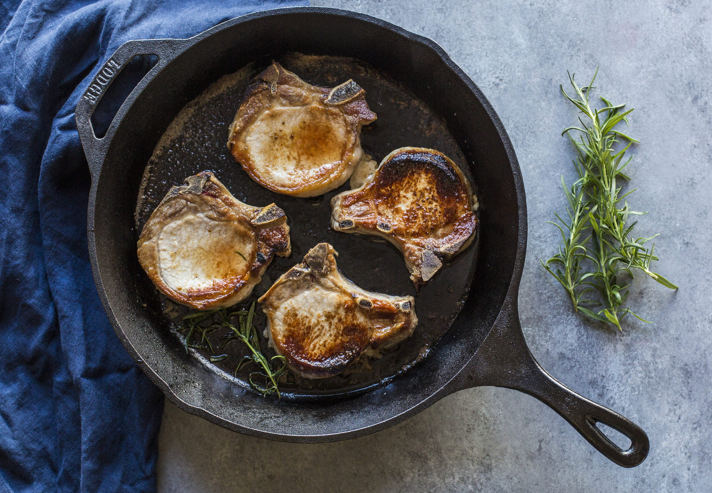 Lodge Cast Iron 15" Seasoned Skillet