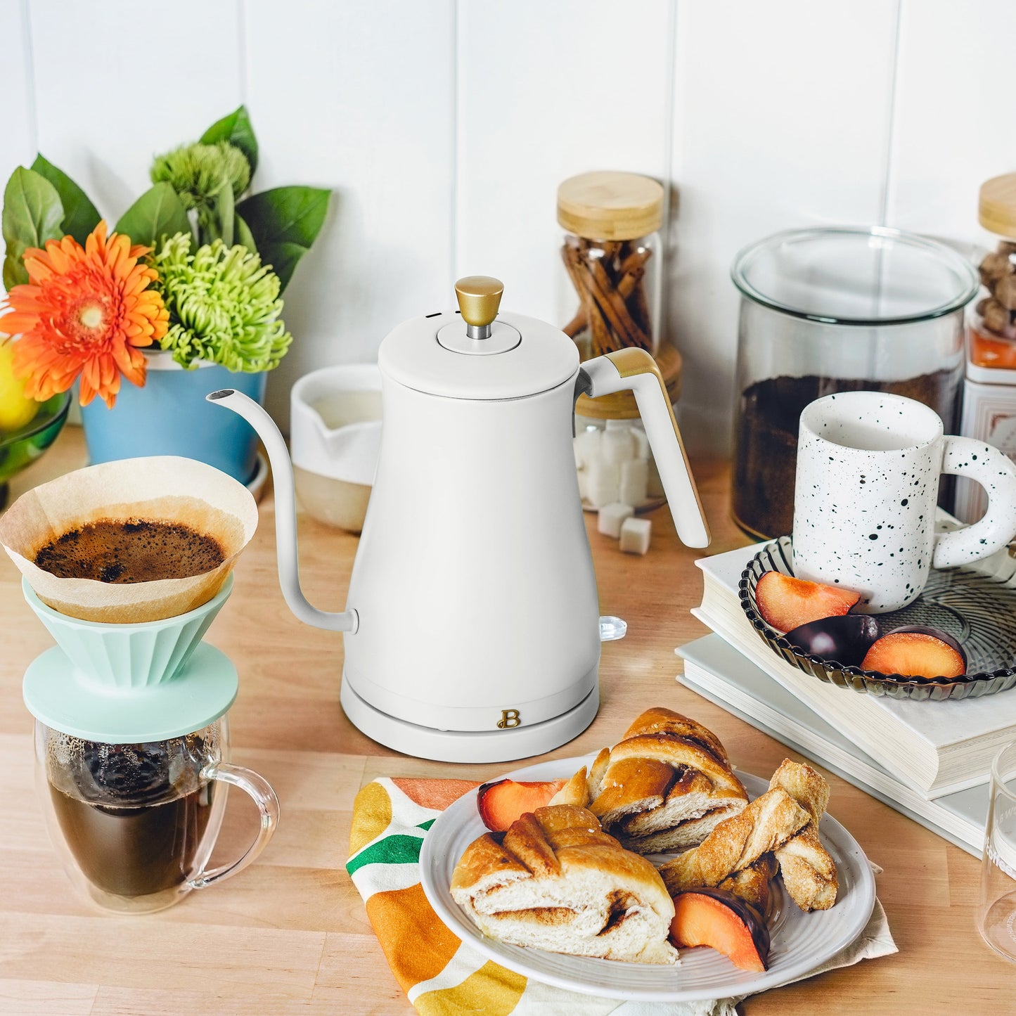 Beautiful 1-Liter Electric Gooseneck Kettle 1200 W, White Icing by Drew Barrymore