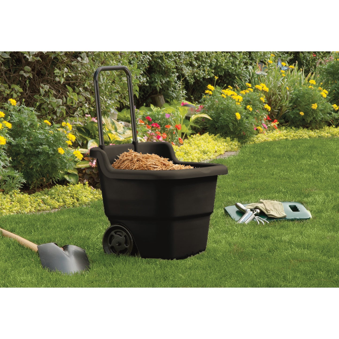 Suncast 15-gal Lawn & Garden Cart, Durable Resin Material, Assembled L: 20.75", W: 22.5", H: 35.75"