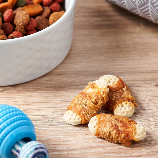 Golden Rewards Peanut Butter Flavor Biscuit Wrapped with Chicken Dry Biscuit Treats for Dogs, 32 oz