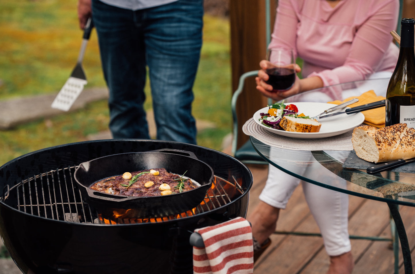 Lodge Cast Iron Seasoned 17" Dual Handle Pan